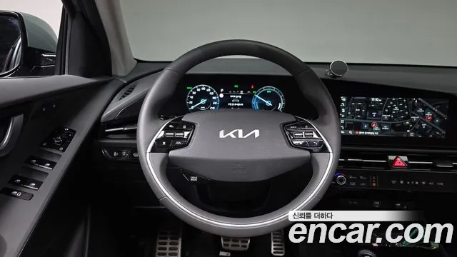 Kia Niro 2022 — фото 13