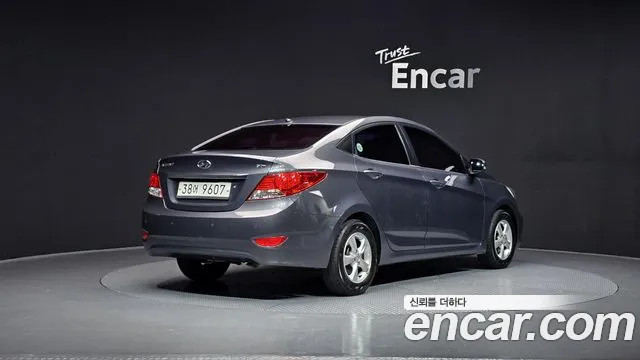 Hyundai Accent 2012 — фото 2