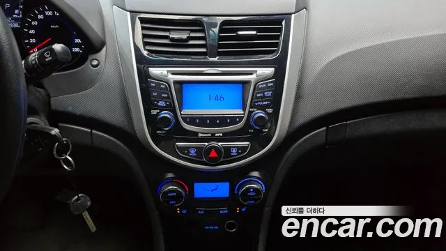 Hyundai Accent 2012 — фото 15