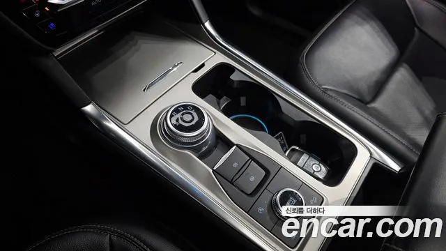 Ford Explorer 2021 — фото 9