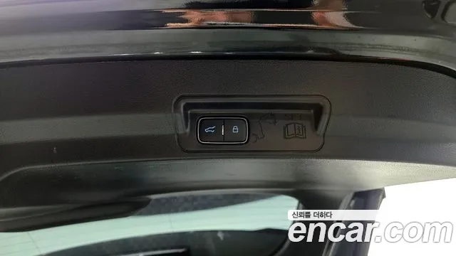 Ford Explorer 2021 — фото 20