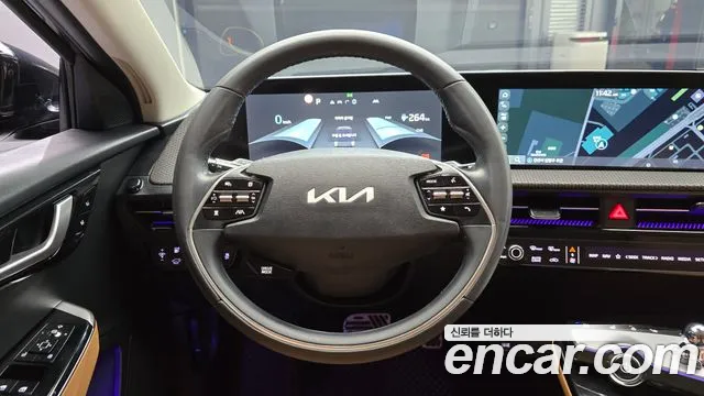Kia EV6 2022 — фото 13