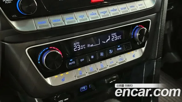 Hyundai Sonata 2018 — фото 18