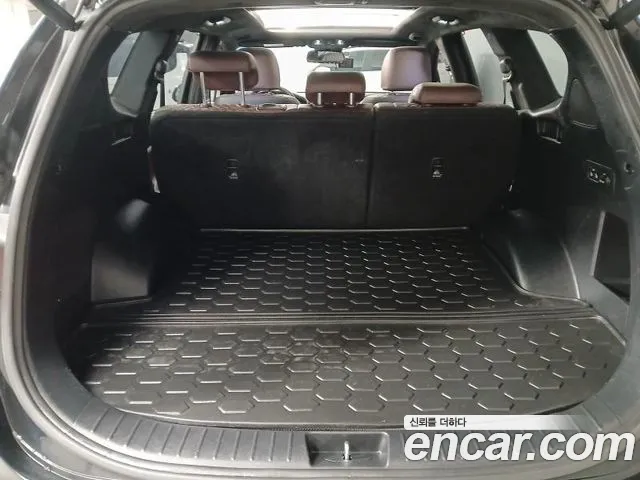 Hyundai Santafe 2019 — фото 18