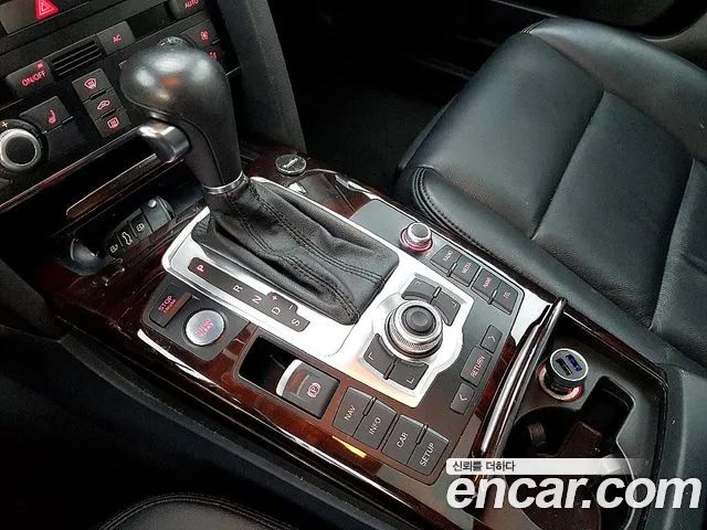 Audi A6 2010 — фото 12
