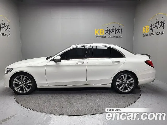Mercedes-Benz C-Class 2018 — фото 2
