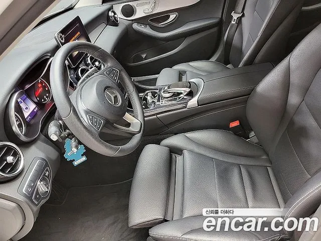 Mercedes-Benz C-Class 2018 — фото 9