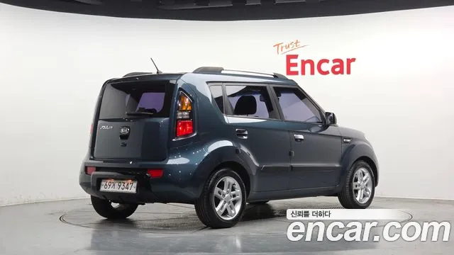Kia Soul 2009 — фото 2