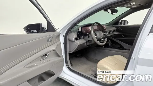 Hyundai AVANTE 2023 — фото 10