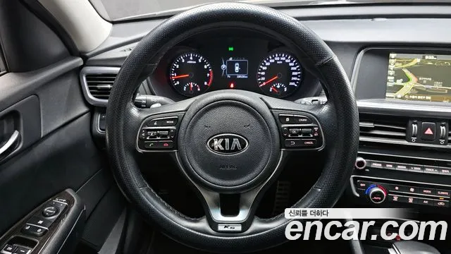 Kia K5 2017 — фото 13