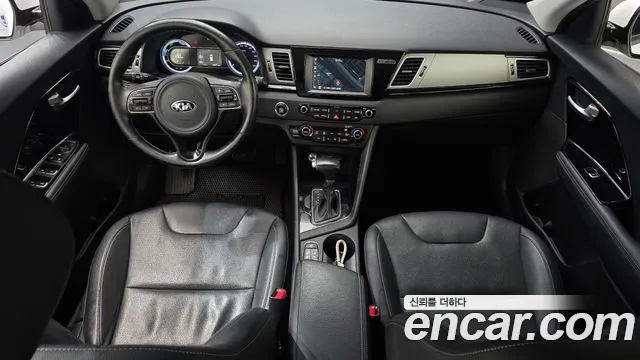 Kia Niro 2017 — фото 7