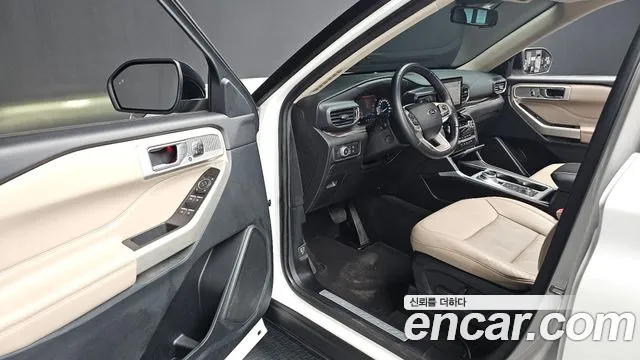 Ford Explorer 2021 — фото 11