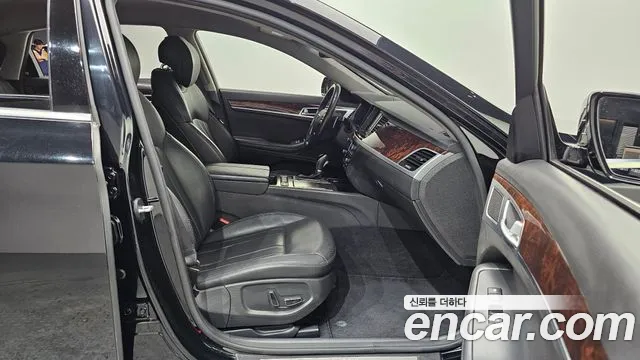 Hyundai Genesis 2016 — фото 12