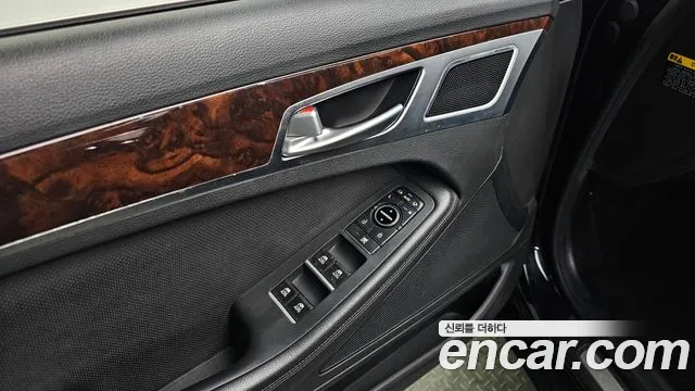 Hyundai Genesis 2016 — фото 13