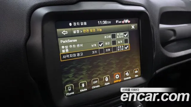 Jeep Renegade 2019 — фото 16