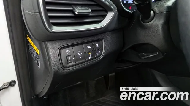 Hyundai Santafe 2020 — фото 16