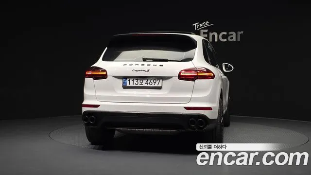 Porsche Cayenne 2016 — фото 4