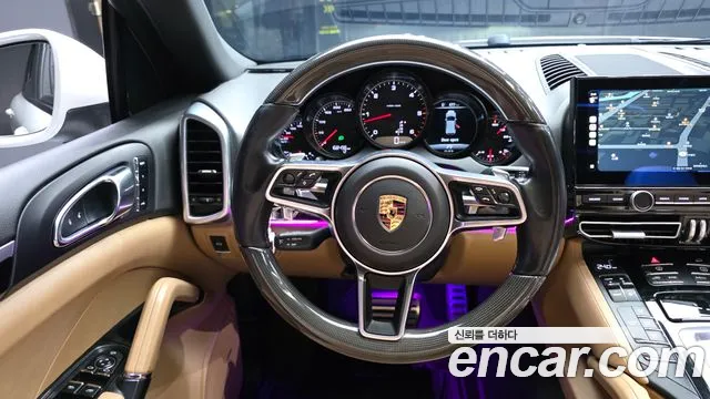 Porsche Cayenne 2016 — фото 13