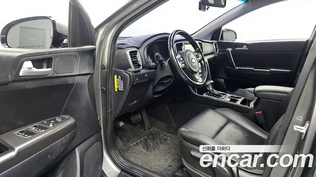 Kia Sportage 2018 — фото 10