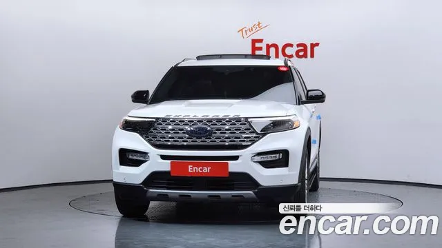 Ford Explorer 2023 — фото 3