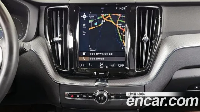 Volvo XC60 2021 — фото 14