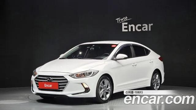 Hyundai AVANTE 2018 — фото 1