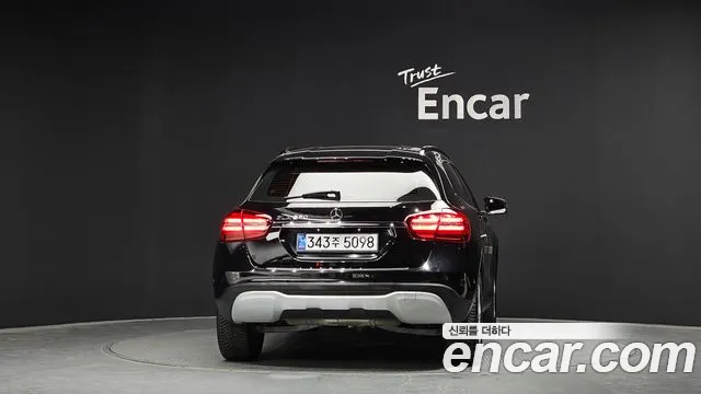 Mercedes-Benz GLA-Class 2018 — фото 4