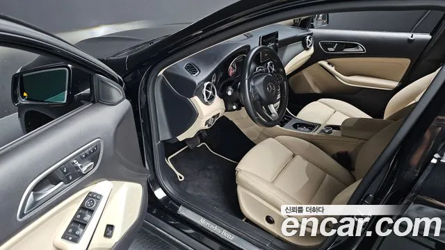 Mercedes-Benz GLA-Class 2018 — фото 11
