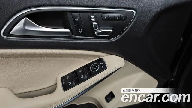 Mercedes-Benz GLA-Class 2018 — фото 16