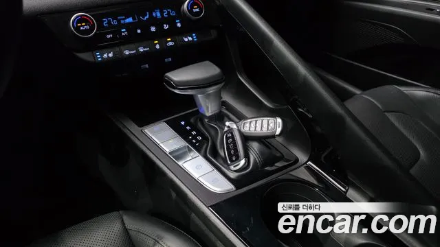 Hyundai AVANTE 2021 — фото 9