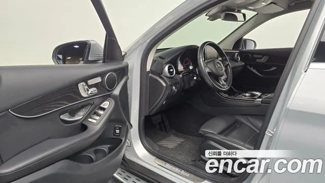 Mercedes-Benz GLC-Class 2019 — фото 10