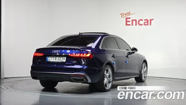 Audi A4 2022 — фото 1