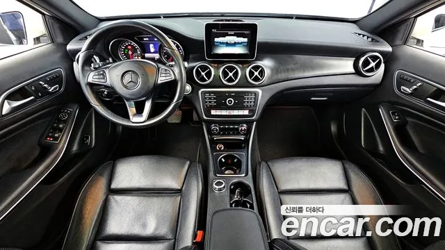 Mercedes-Benz GLA-Class 2018 — фото 7