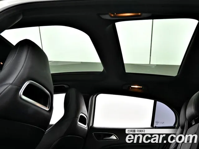 Mercedes-Benz GLA-Class 2018 — фото 16