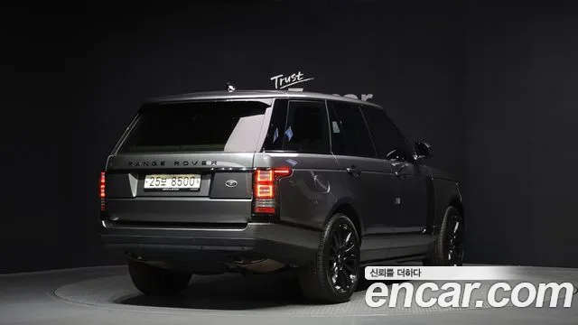Land Rover Range Rover 2017 — фото 2