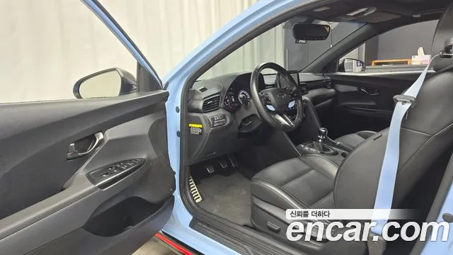 Hyundai Veloster 2019 — фото 10