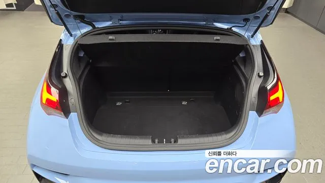 Hyundai Veloster 2019 — фото 20
