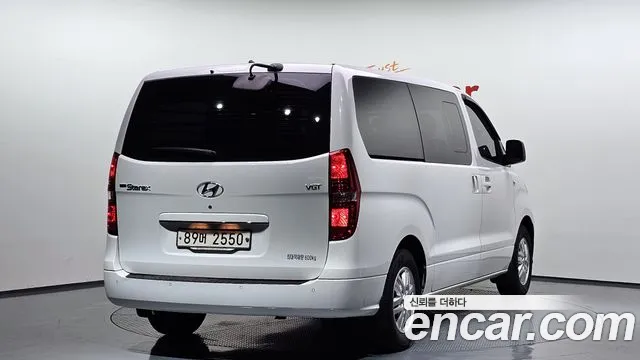 Hyundai Starex 2021 — фото 2