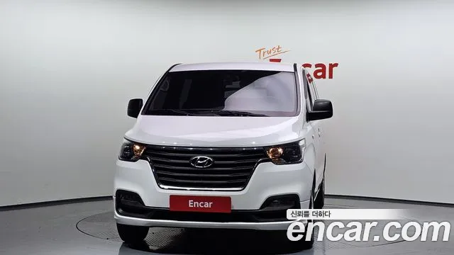 Hyundai Starex 2021 — фото 3