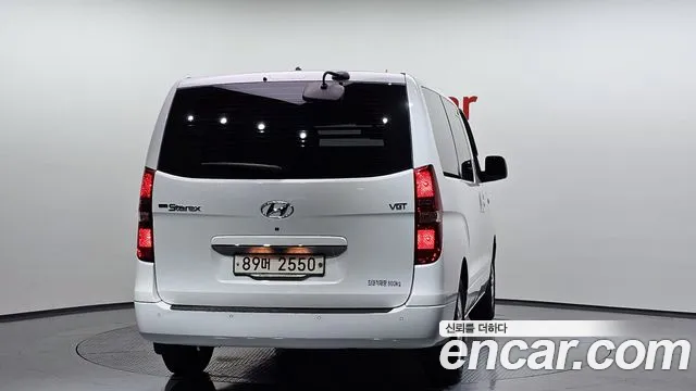 Hyundai Starex 2021 — фото 4