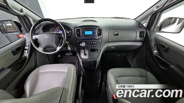 Hyundai Starex 2021 — фото 7