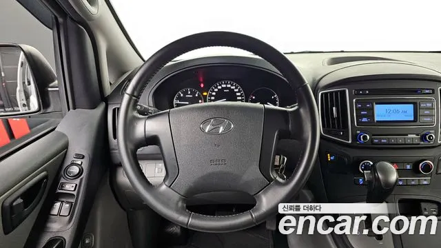 Hyundai Starex 2021 — фото 13