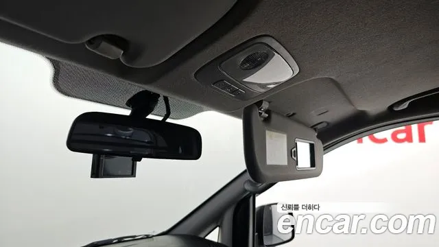 Hyundai Starex 2021 — фото 18