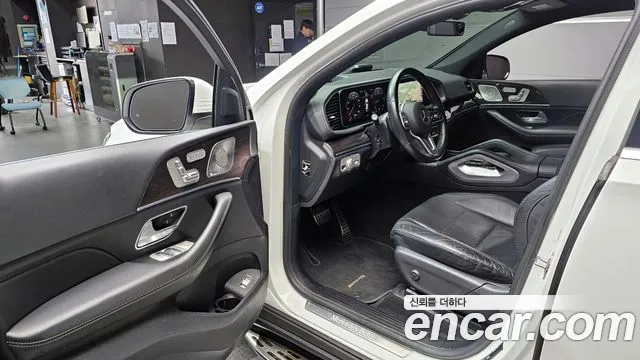 Mercedes-Benz GLE-Class 2020 — фото 10