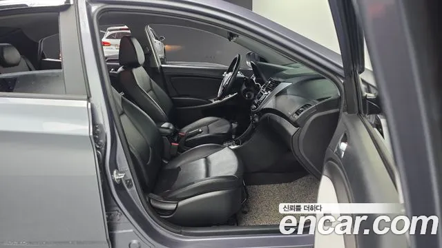 Hyundai Accent 2016 — фото 12