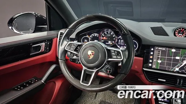 Porsche Cayenne 2022 — фото 13
