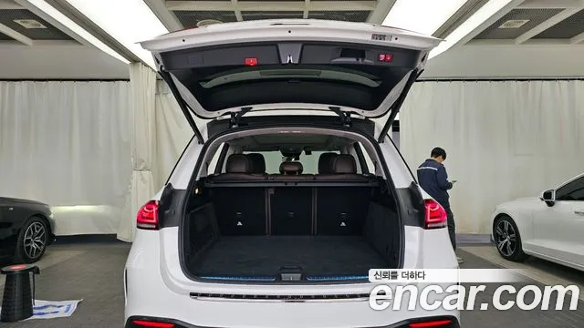 Mercedes-Benz GLE-Class 2023 — фото 20