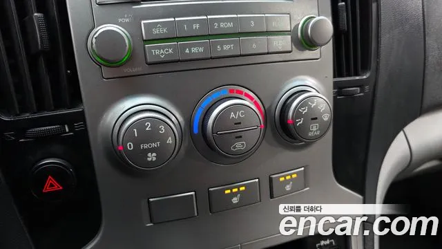 Hyundai Starex 2016 — фото 17