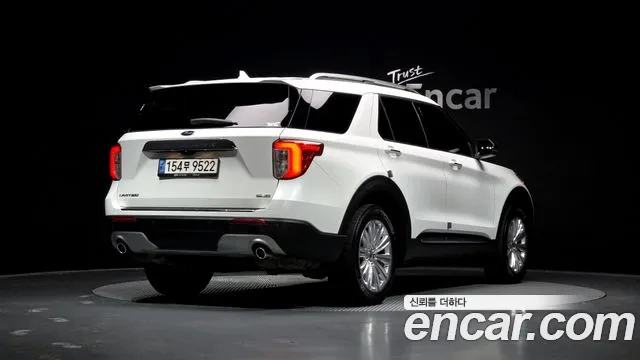 Ford Explorer 2022 — фото 2