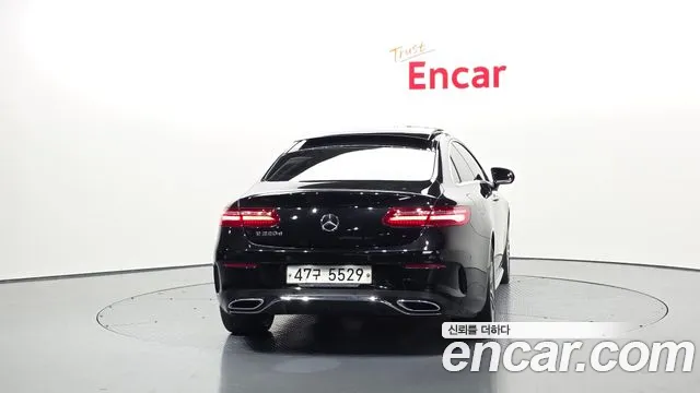 Mercedes-Benz E-Class 2017 — фото 4